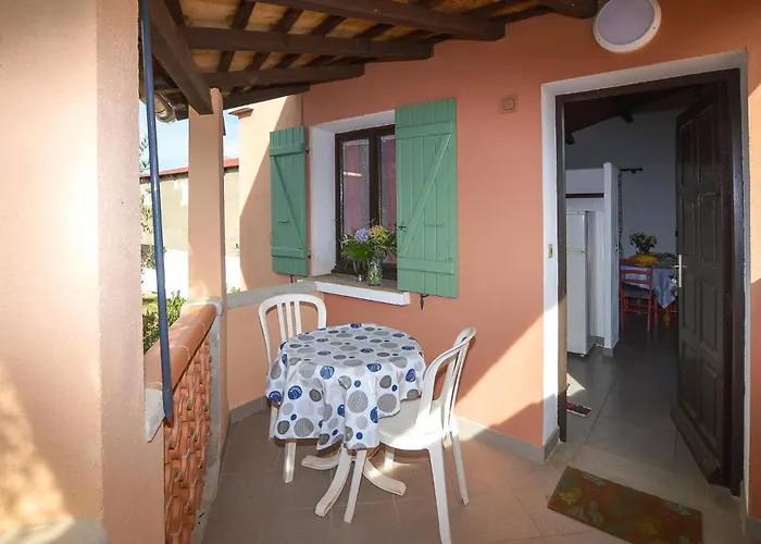 Piscine Apartment *